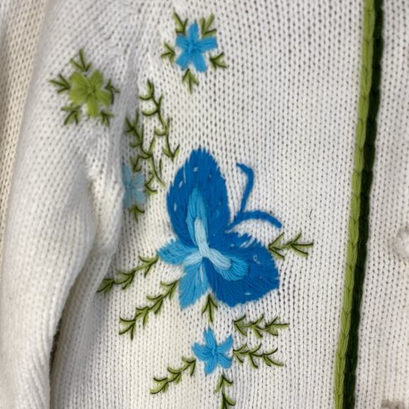 🦋 May Co Womens 38 Medium Embroidered Butterfly Cardigan Cottagecore 🦋 - Picture 8 of 13